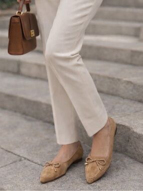 Talbots Suede Bow Flats Tan Pointed Toe Ballet Preppy Narrow 6AA